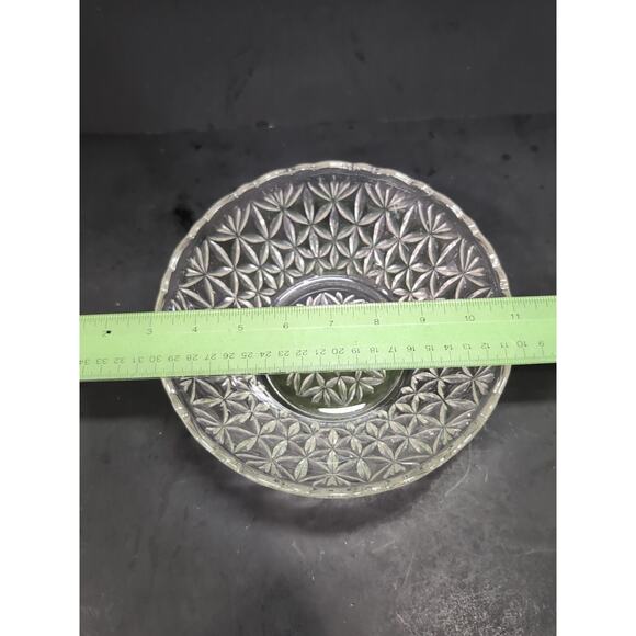 Clear Pressed Glass Serving Bowl, 10" Glass Bowl,‎ Tableware, Vintage Glassware - Picture 10 of 10